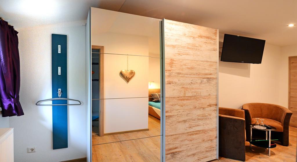 Pension Zum Hirsch Goda Room photo