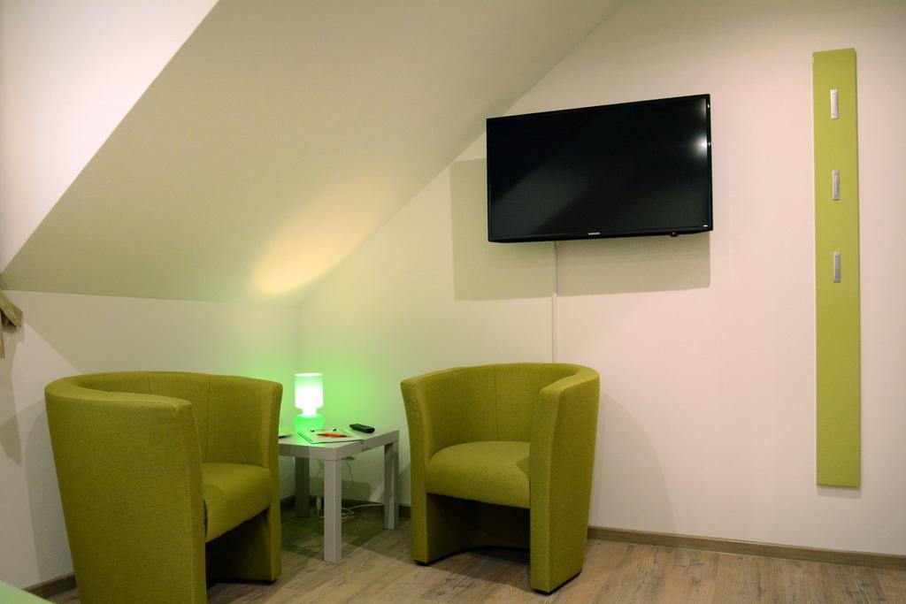 Pension Zum Hirsch Goda Room photo