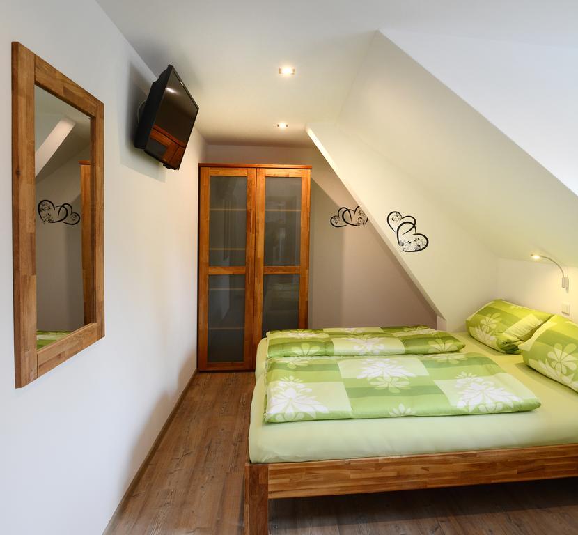 Pension Zum Hirsch Goda Room photo